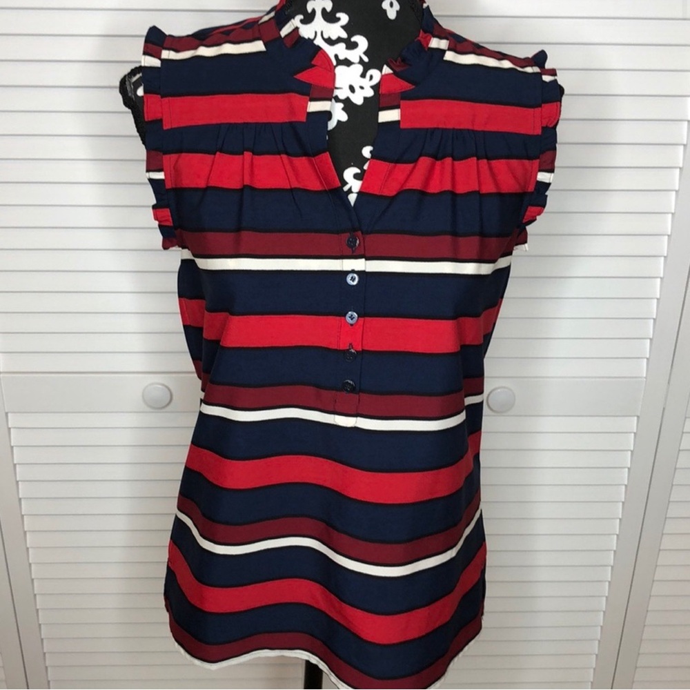 ❤️ 4 for $15 Tommy Hilfiger Button Down Tank
Blouse Small